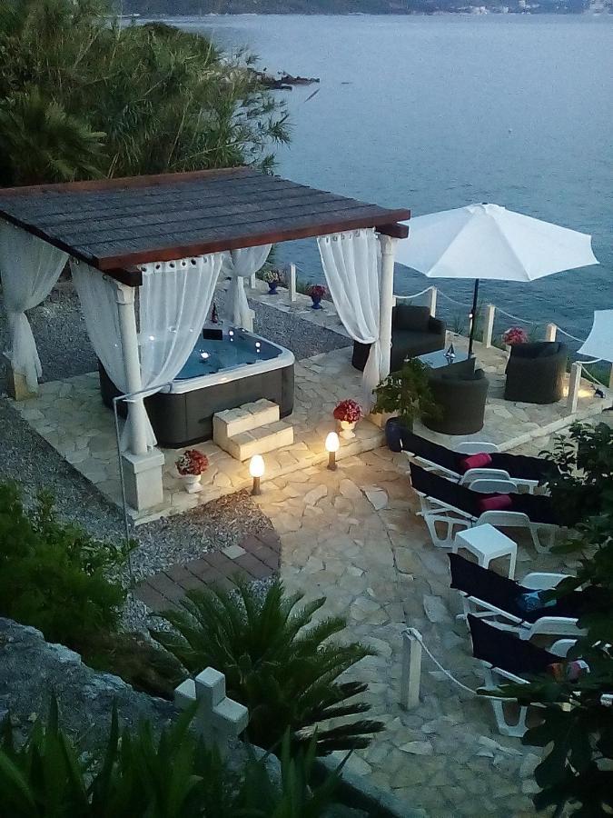 Villa Leonardo Mlini Bagian luar foto